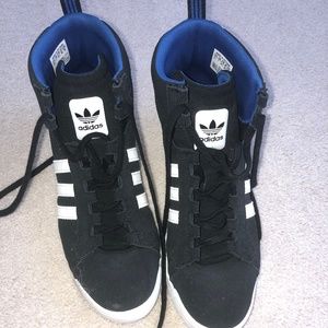 Adidas Hightop Sneakers